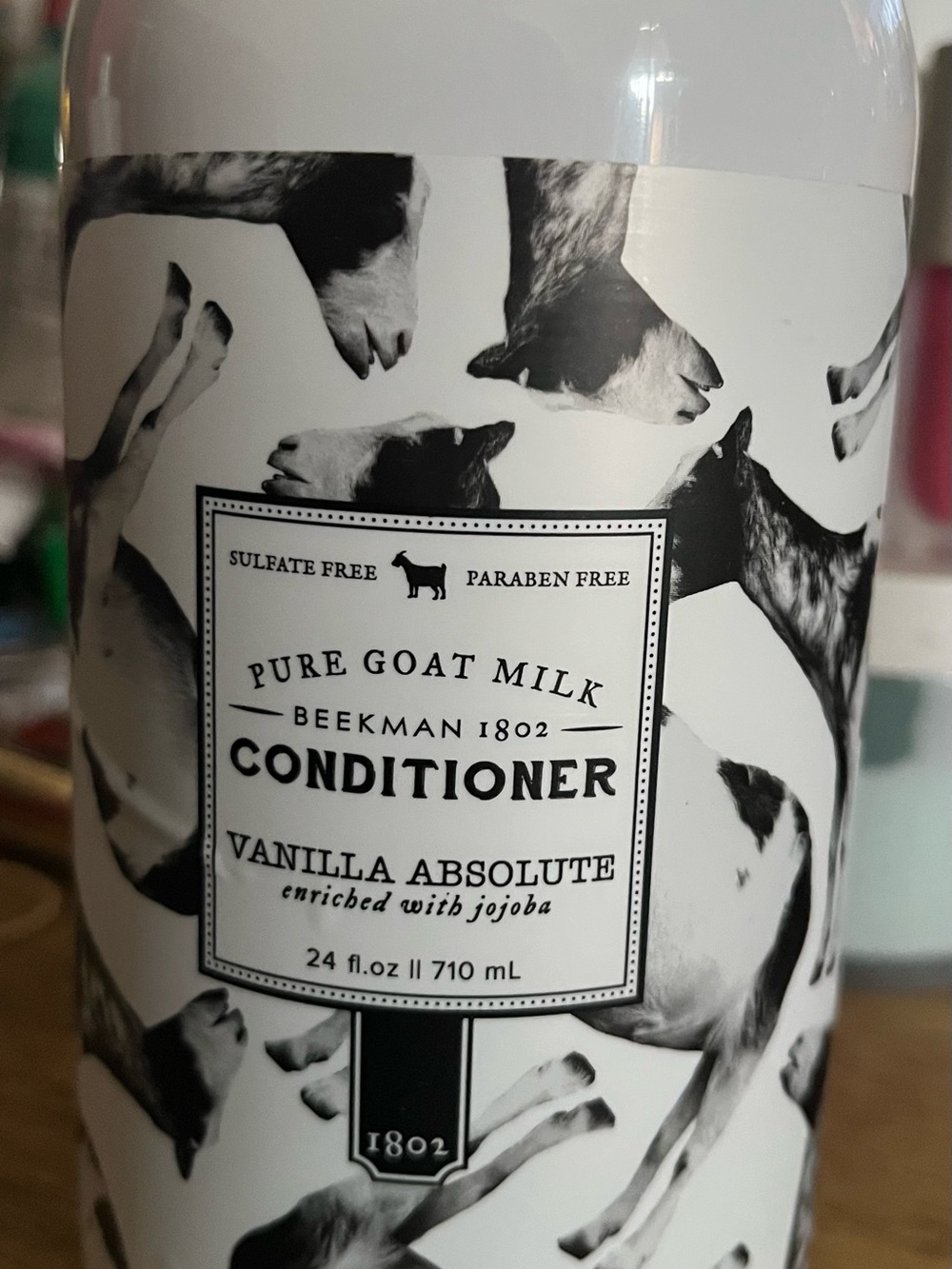 Beekman 1802 Conditioner - White & Black Goat Milk Vanilla